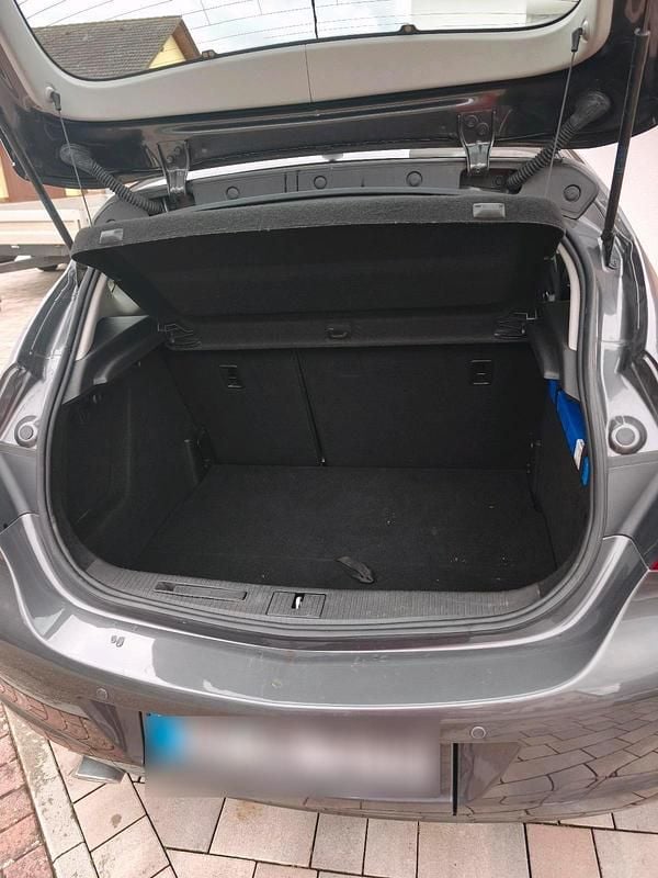 Gebraucht Opel Astra 179 PS (131 kW) 2010 Grau Limousine