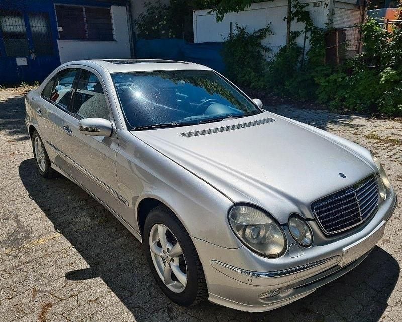 Gebraucht Mercedes E420 314 PS (230 kW) 2006 Silber Limousine