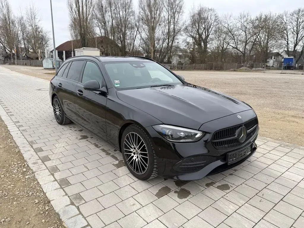 Gebraucht Mercedes 220 200 PS (147 kW) 2022 Schwarz Limousine