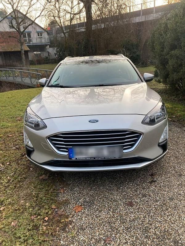 Gebraucht Ford Focus Trend 125 PS (91 kW) 2022 Silber Kombi