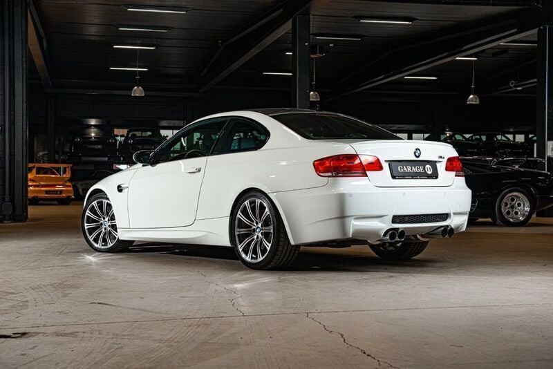 Używany BMW M3 Performance 420 KM (308 kW) 2007 Biały Coupe
