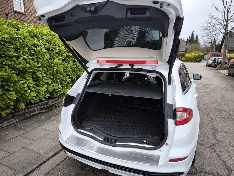 Gebraucht Ford Mondeo Titanium 180 PS (132 kW) 2015 Weiß Kombi