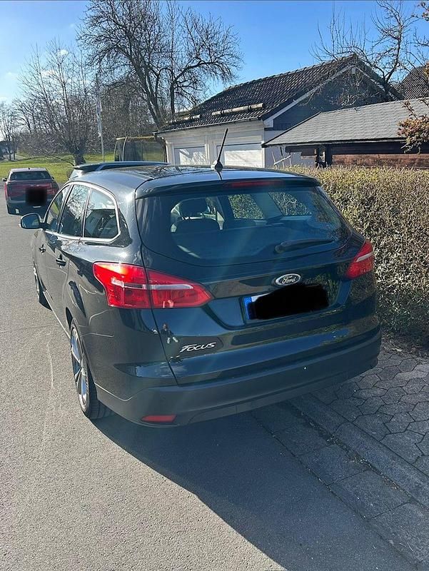 Gebraucht Ford Focus Business Edition 120 PS (88 kW) 2017 Schwarz Kombi
