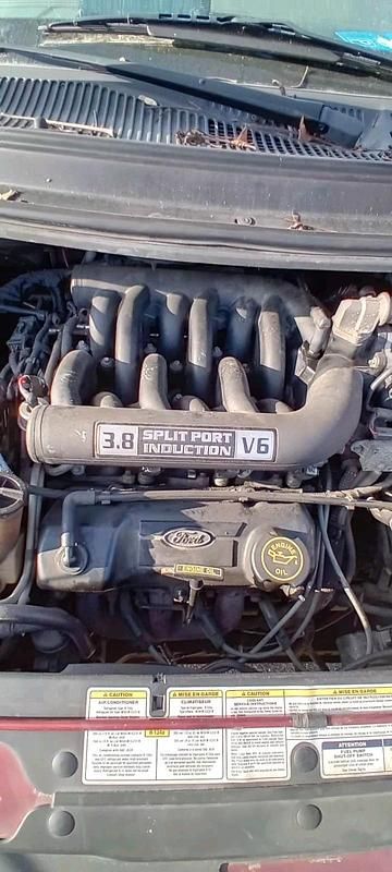 Gebraucht Ford Windstar 155 PS (114 kW) 1996 Rot Van / Kleinbus