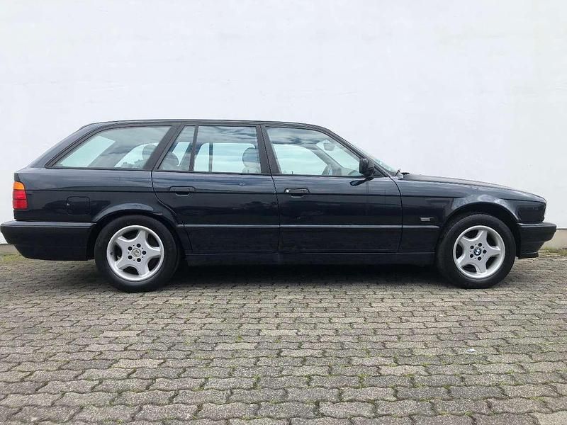 Gebraucht BMW 520 Executive 150 PS (110 kW) 1996 Grau Kombi