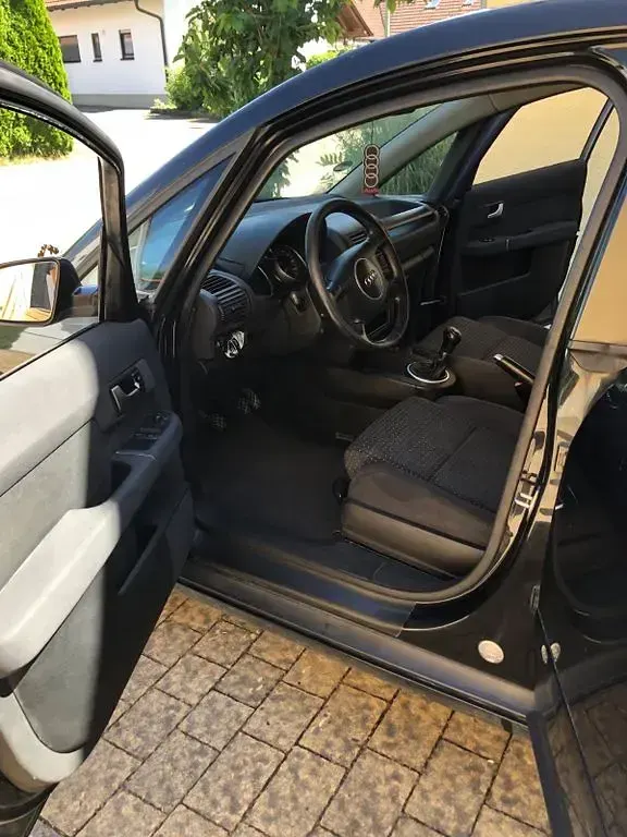 Gebraucht Audi A2 75 PS (55 kW) 2002 Schwarz Kleinwagen