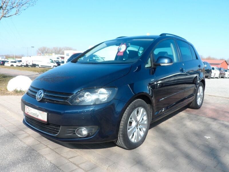 Blau Gebraucht 2013 VW Golf Plus Cross Life Van / Kleinbus | 9.490 € (Etwas zu teuer) - Bild 1/4