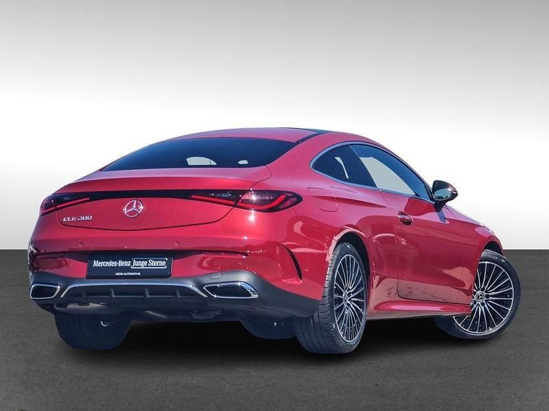 Gebraucht Mercedes CLE200 AMG 204 PS (150 kW) 2024 Rot Coupé