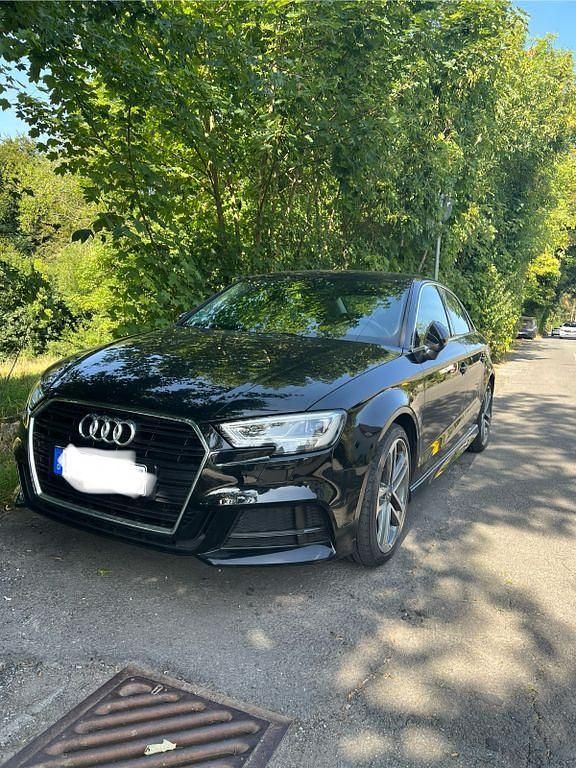 Schwarz Gebraucht 2019 Audi A3 S-Line Limousine | 15.799 € (Superpreis) - Bild 1/4
