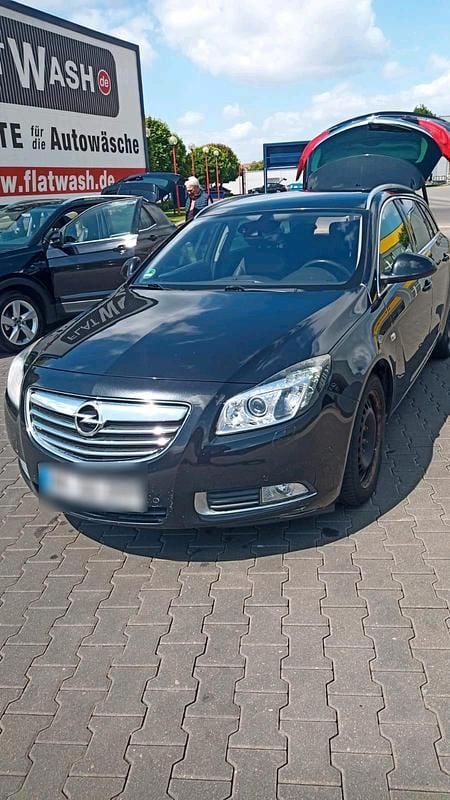 Schwarz Gebraucht 2011 Opel Insignia Kombi | 3.200 € (Superpreis) - Bild 1/4