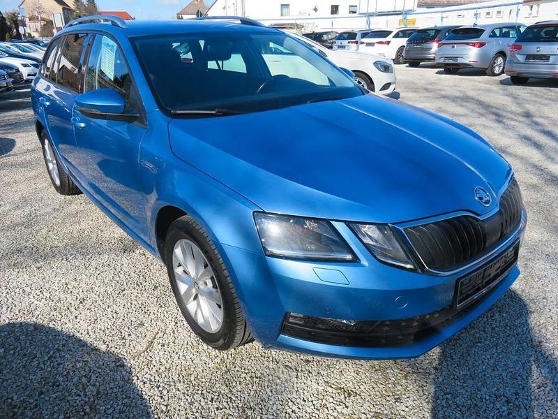Gebraucht Skoda Octavia Drive 116 PS (85 kW) 2017 Denimblau metallic Kombi