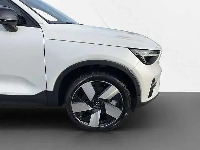 Gebraucht Volvo EC40 Plus 185 kW (252 PS) 2024 Weiß (crystal white pearl) SUV