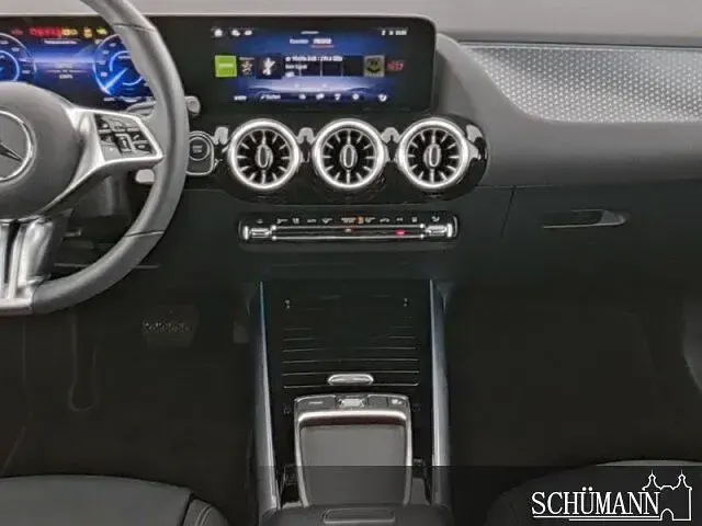 Gebraucht Mercedes EQA250 139 kW (190 PS) 2025 SUV