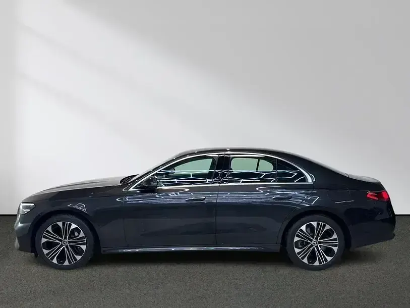 Gebraucht Mercedes E300 Avantgarde 313 PS (230 kW) 2024 Grau Limousine