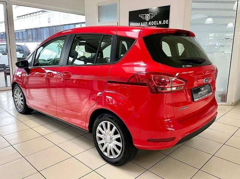 Gebraucht Ford B-MAX Trend 75 PS (55 kW) 2014 Rot Van / Kleinbus