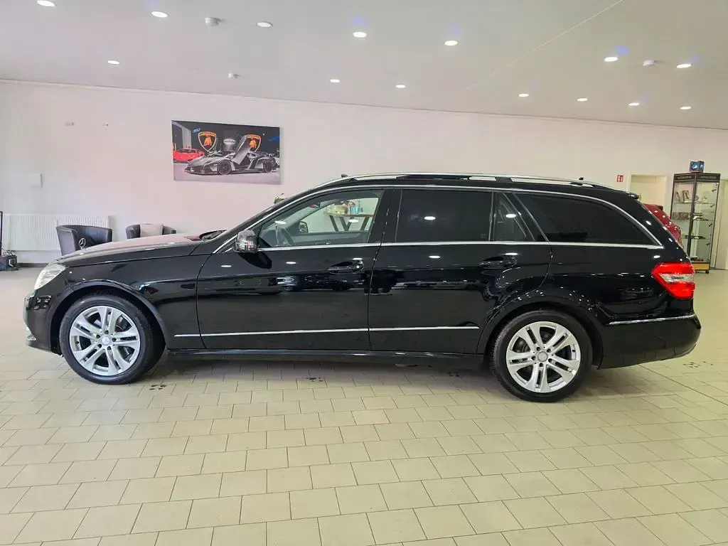 Second-hand Mercedes E250 204 CP (150 kW) 2013 Negru Break