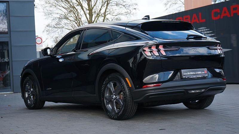 Gebraucht Ford Mustang Mach-E 197 kW (269 PS) 2021 Iridium schwarz mica SUV