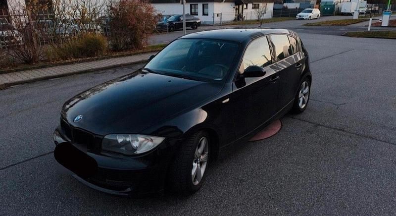 Gebraucht BMW 118 122 PS (89 kW) 2005 Schwarz Kleinwagen
