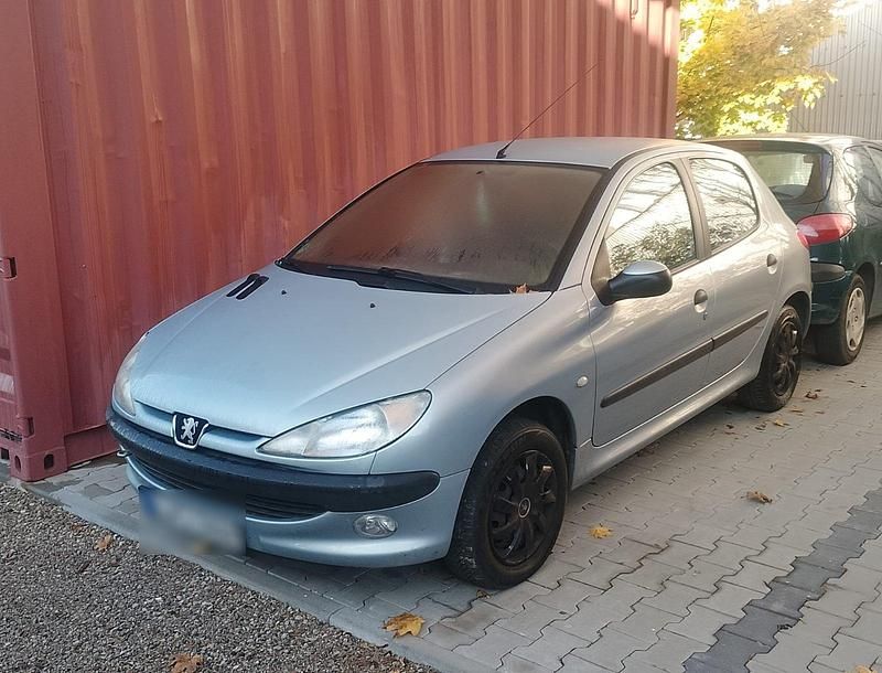 Gebraucht Peugeot 206 75 PS (55 kW) 2001 Kleinwagen
