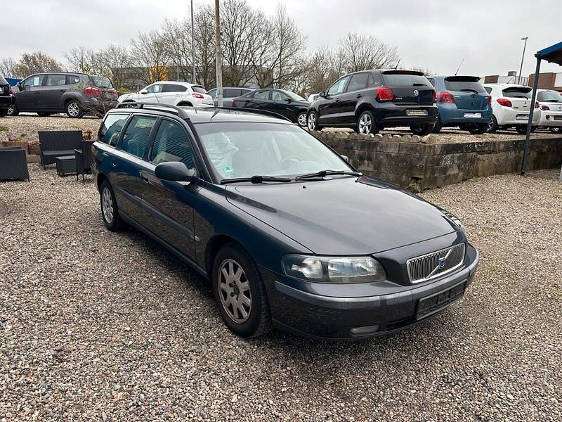 Gebraucht Volvo V70 Kinetic 140 PS (102 kW) 2001 Schwarz Kombi