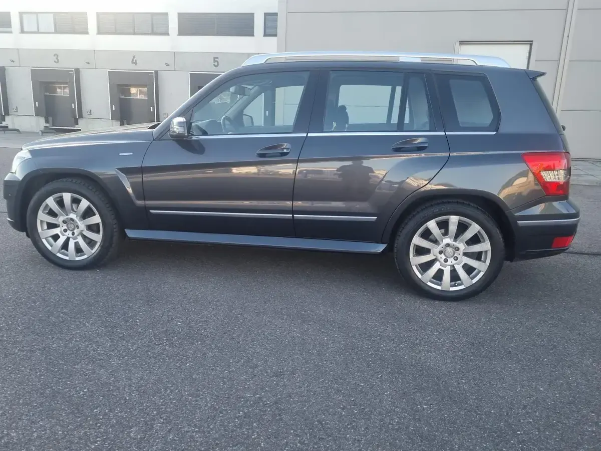 Gebraucht Mercedes GLK250 204 PS (150 kW) 2010 SUV