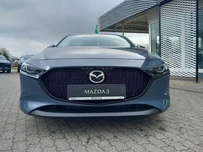 Neu Mazda 3 Center-Line 186 PS (136 kW) 2026 Grau Limousine
