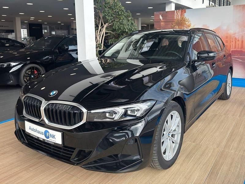 Gebraucht BMW 318 Shadowline 156 PS (114 kW) 2022 Schwarz Kombi