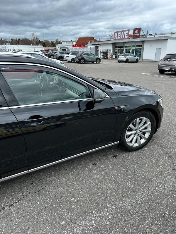 Gebraucht VW Passat Highline 239 PS (175 kW) 2015 Schwarz Kombi