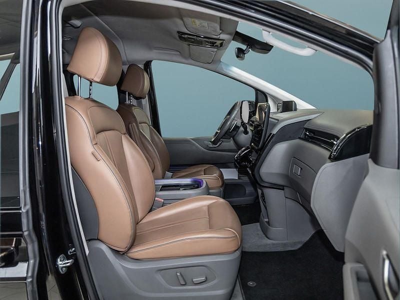 Gebraucht Hyundai Staria 177 PS (130 kW) 2022 Schwarz Van / Kleinbus