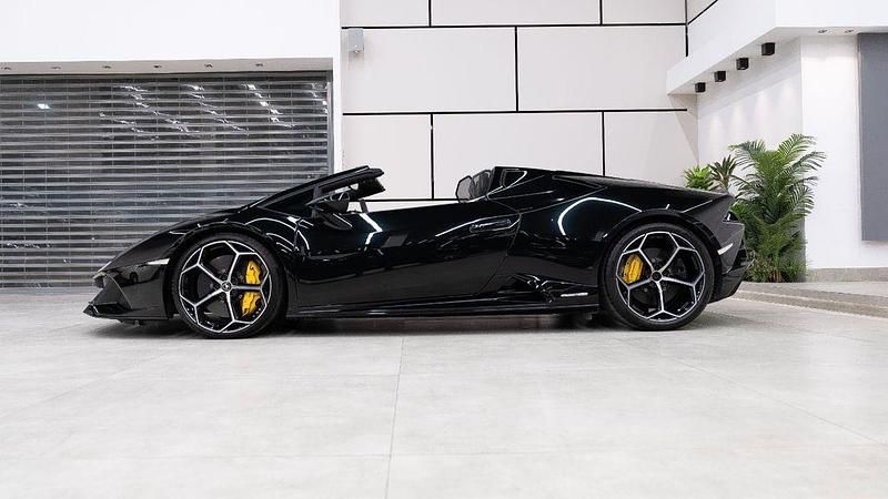 Gebraucht Lamborghini Huracán 640 PS (470 kW) 2022 Schwarz Cabrio