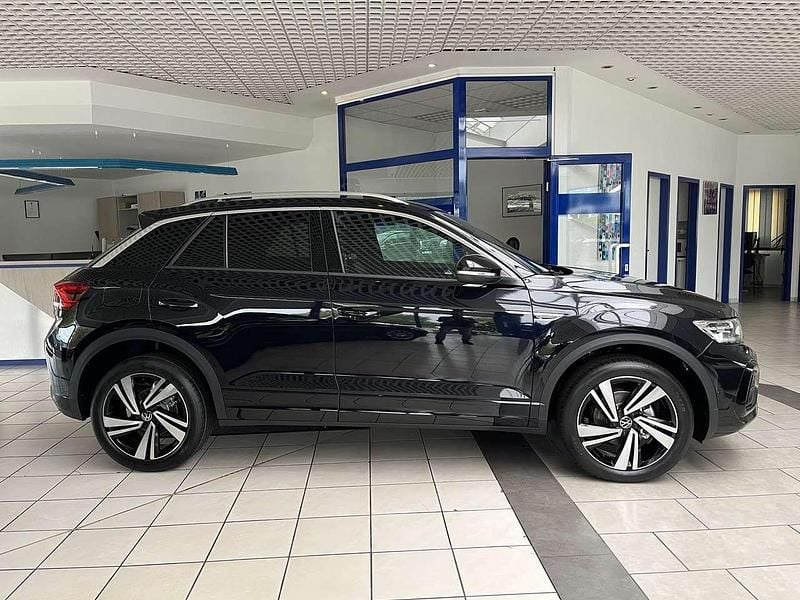 Schwarz Neu 2025 VW T-Roc IQ Drive SUV | 34.780 € (Guter Preis) - Bild 1/4