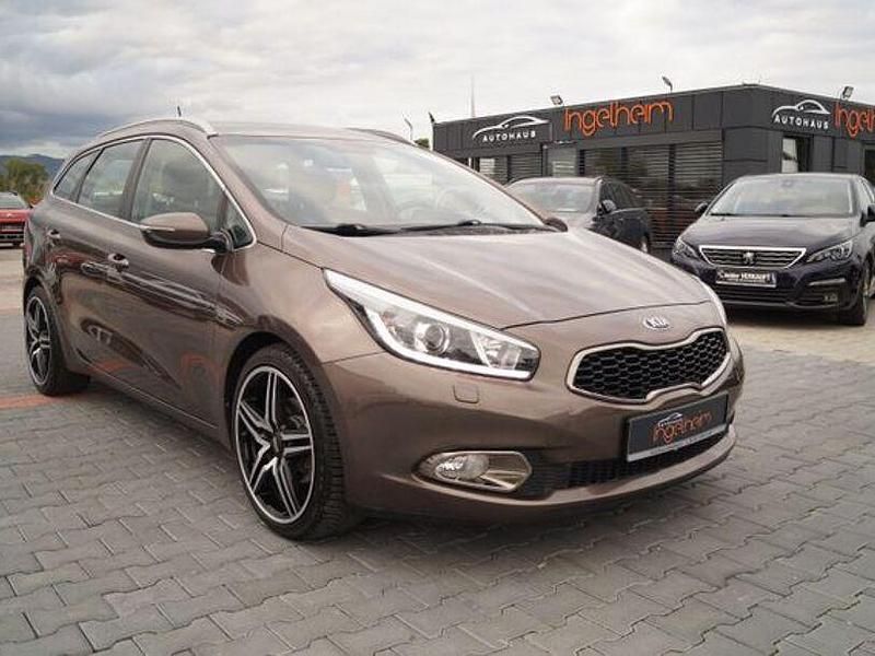 Braun Gebraucht 2013 Kia Ceed Sportswagon Spirit Kombi | 9.890 € (Fairer Preis) - Bild 1/4