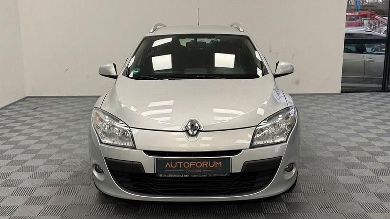 Gebraucht Renault Mégane GrandTour Expression 106 PS (77 kW) 2012 Grau Kombi