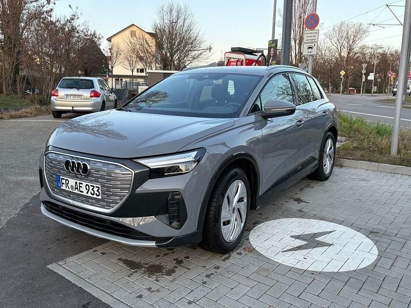 Gebraucht Audi Q4 e-tron 150 kW (204 PS) 2021 Grau SUV