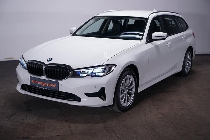 Weiß Gebraucht 2020 BMW 318 Advantage Kombi | 21.996 € (Superpreis) - Bild 1/4