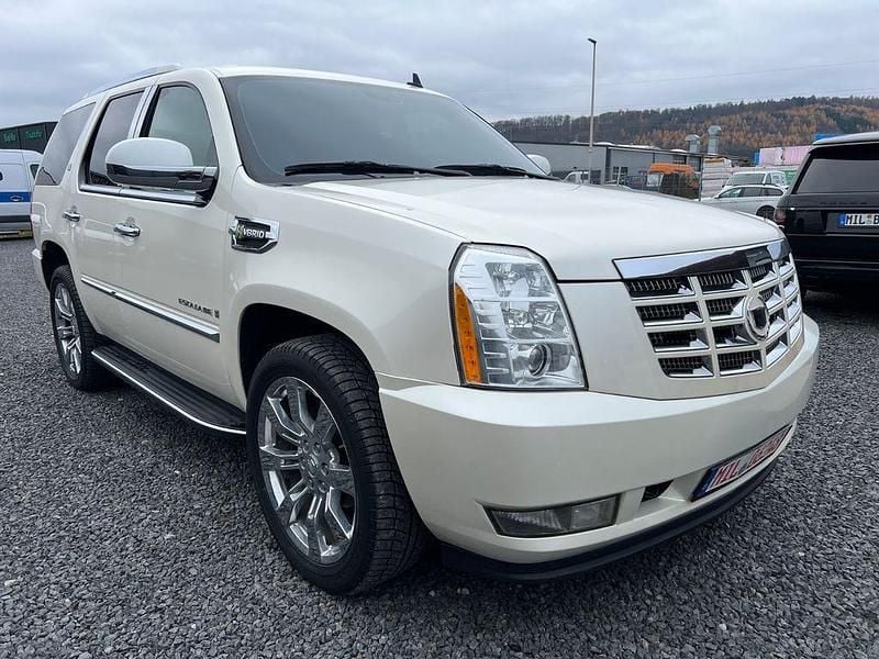 Gebraucht Cadillac Escalade 337 PS (247 kW) 2010 Weiß SUV