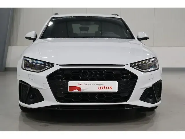 Gebraucht Audi A4 S-Line 204 PS (150 kW) 2025 Weiß Kombi