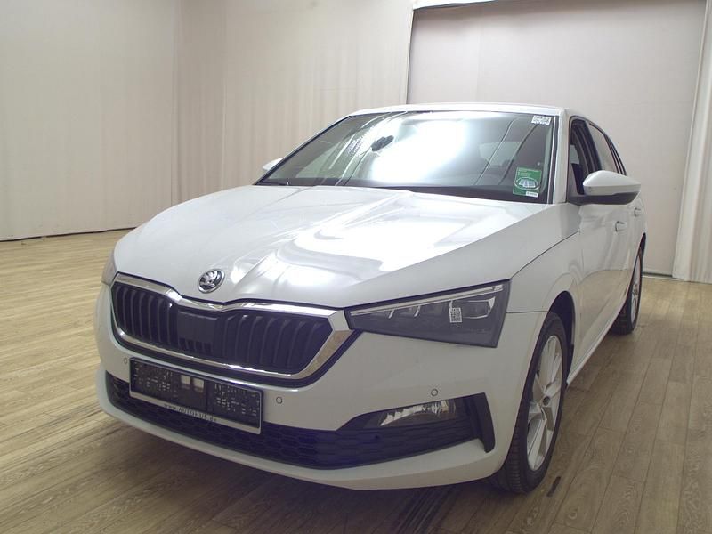 Gebraucht Skoda Scala Style 116 PS (85 kW) 2020 Weiss Kleinwagen