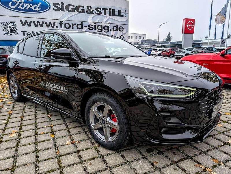 Gebraucht Ford Focus ST-Line X 155 PS (114 kW) 2025 Agate black Limousine