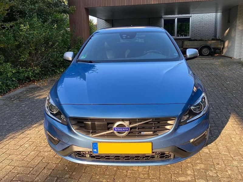 Gebraucht Volvo V60 R-Design 283 PS (208 kW) 2014 Blau Kombi