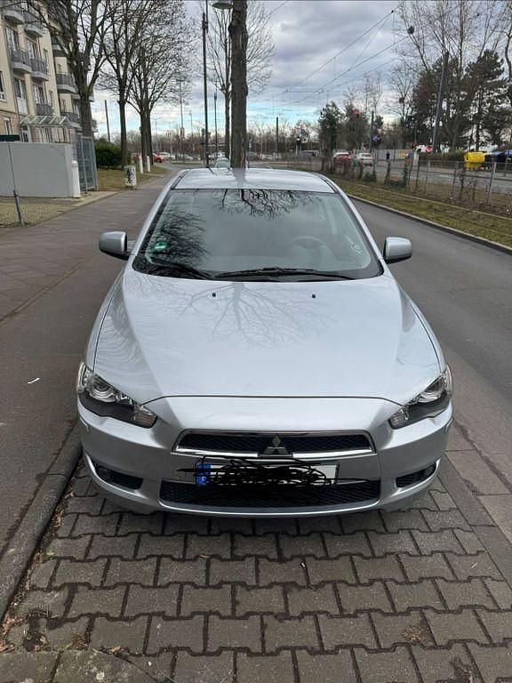 Silber Gebraucht 2011 Mitsubishi Lancer Edition Limousine | 6.600 € (Teuer) - Bild 1/4