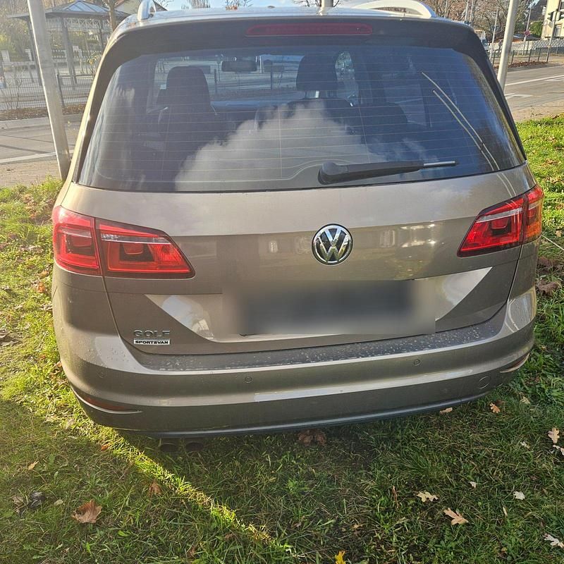 Gold Gebraucht 2014 VW Golf Sportsvan Van / Kleinbus | 11.800 € (Teuer) - Bild 1/4