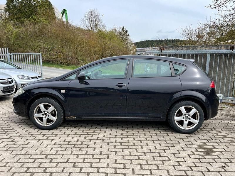 Second-hand Seat Leon Reference 125 CP (91 kW) 2009 Negru Hatchback