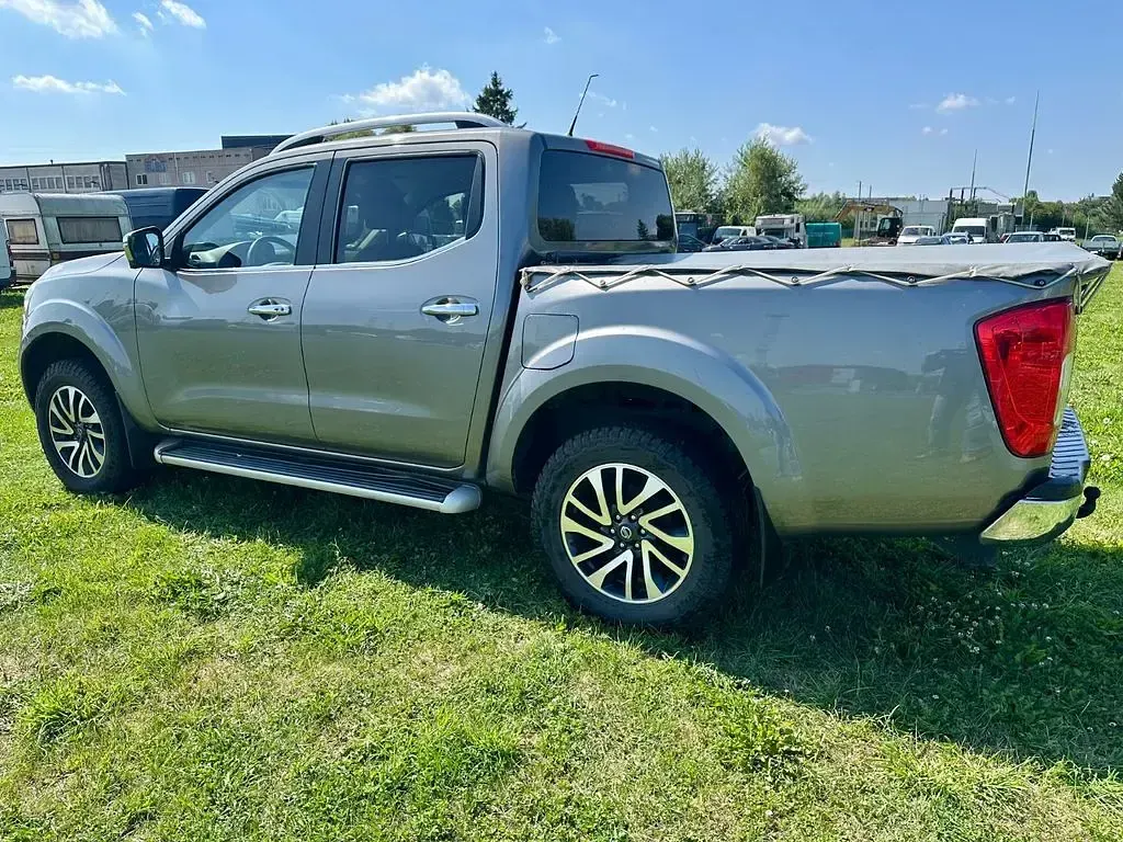 Gebraucht Nissan Navara N-Connecta 190 PS (139 kW) 2019 Grau Pickup