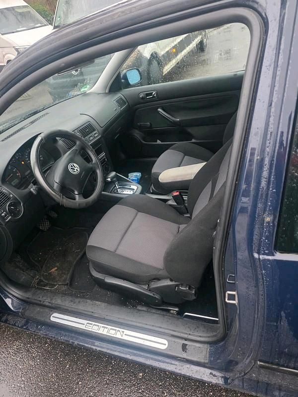 Gebraucht VW Golf IV 102 PS (75 kW) 2000 Blau Kleinwagen