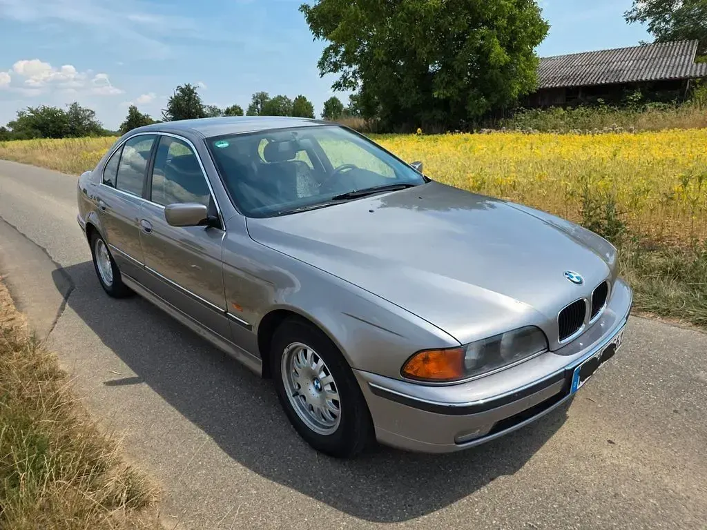 Gebraucht BMW 520 150 PS (110 kW) 1997 Silber Limousine