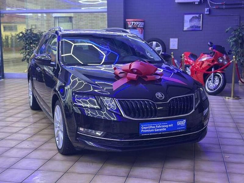 Cerna magic/black magic Gebraucht 2018 Skoda Octavia Style Kombi | 14.490 € (Fairer Preis) - Bild 1/4