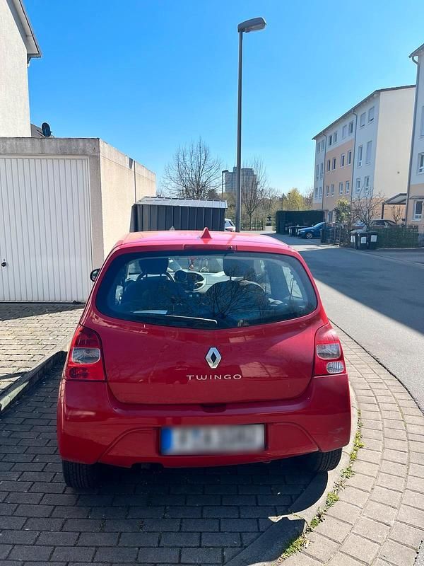 Second-hand Renault Twingo 75 CP (55 kW) 2010 Roșu Hatchback
