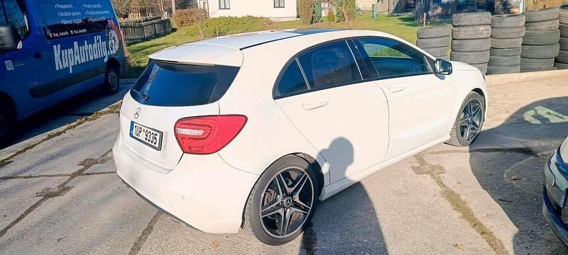 Gebraucht Mercedes A220 170 PS (125 kW) 2013 Weiß Kleinwagen