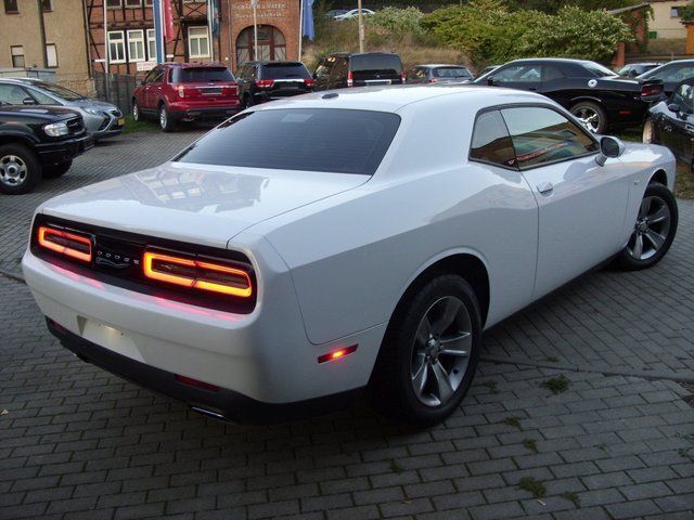 Gebraucht Dodge Challenger 305 PS (224 kW) 2015 Weiß Coupé